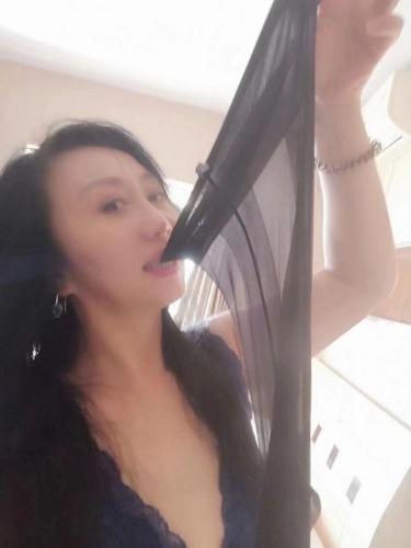 性感很有韵味的熟女